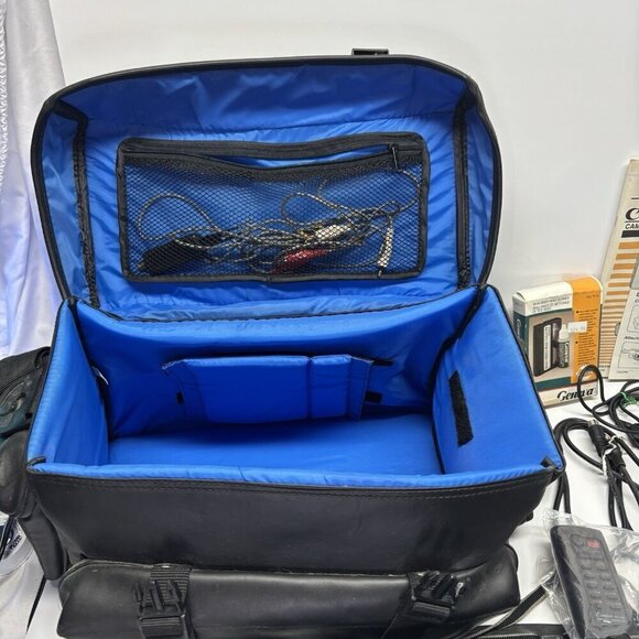 Canon E310 Canovision 8 AF Zoom Camcorder 8mm Video Camera & Recorder PARTS ONLY - Picture 4 of 16